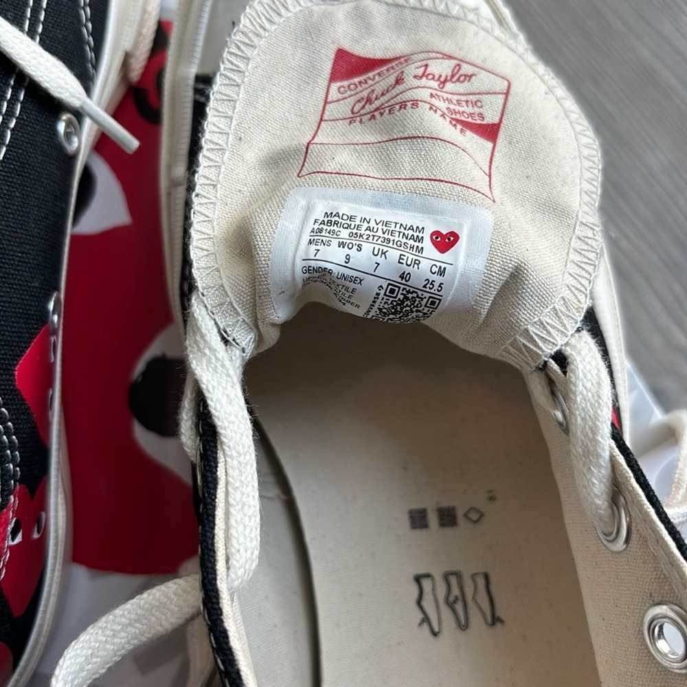 Converse Cômme des Garçons Black and White Sneakers with Red Accents 9 - Picture 7 of 8